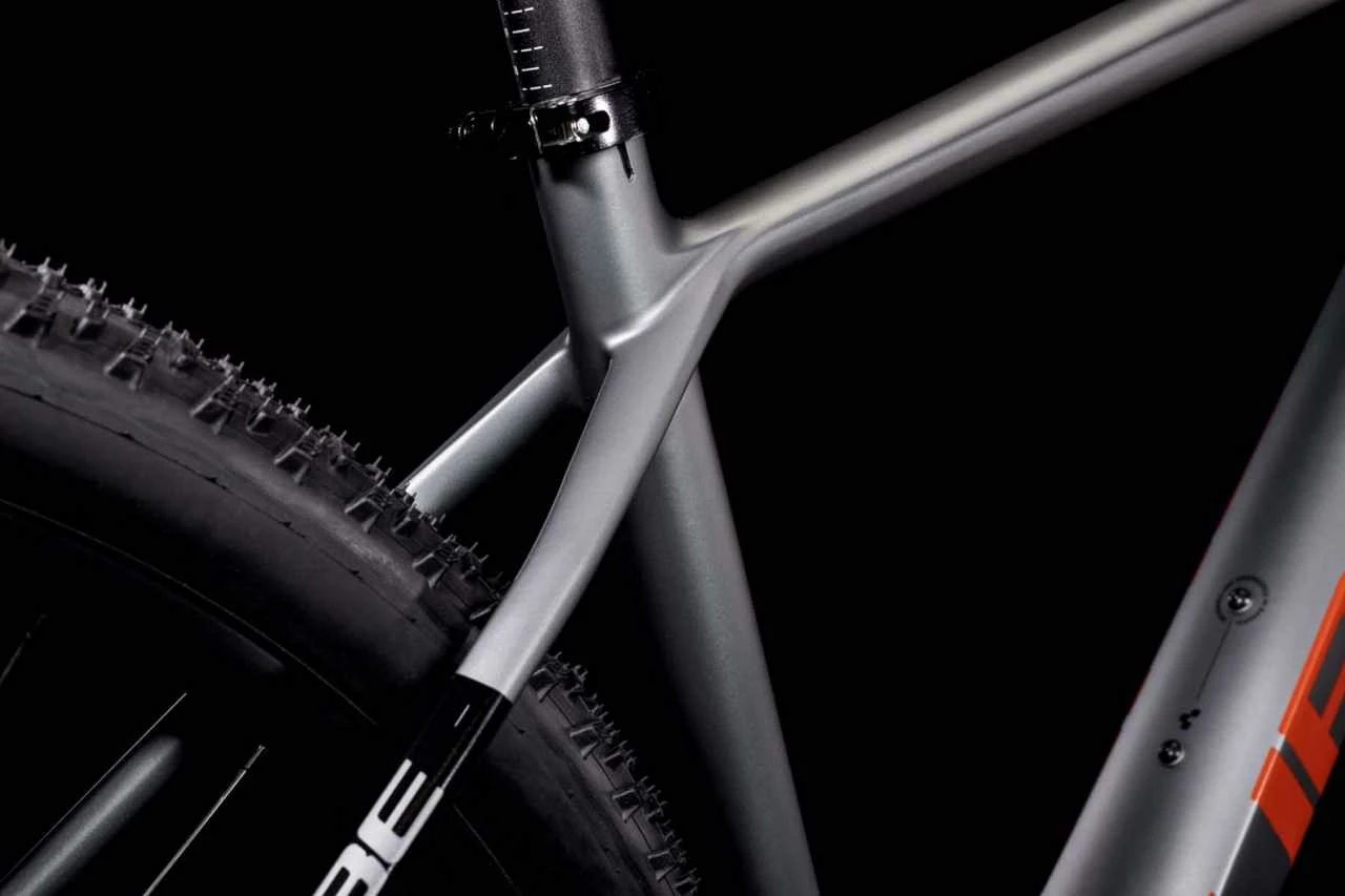 Cube Reaction C:62 Race Flashgrey N Red VTT Semi-rigide 4 Cube Reaction C:62 Race Flashgrey N Red VTT Semi-rigide – Image 4