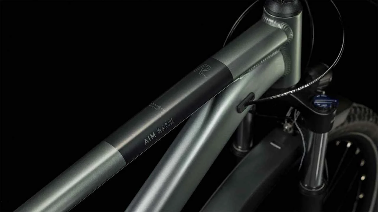 Cube Aim Race Allroad Flashgrey N Black VTT Semi-rigide 2 Cube Aim Race Allroad Flashgrey N Black VTT Semi-rigide – Image 2