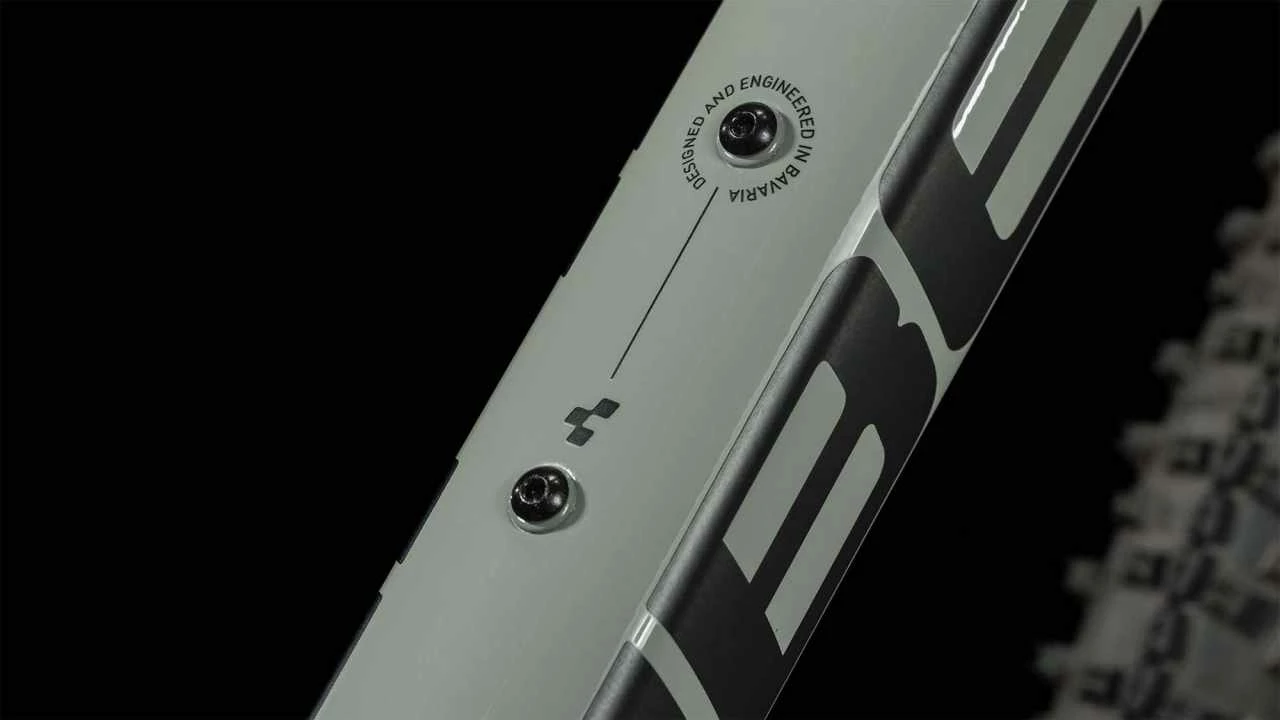 Cube Attention Swampgrey N Black VTT Semi-rigide 4 Cube Attention Swampgrey N Black VTT Semi-rigide – Image 4