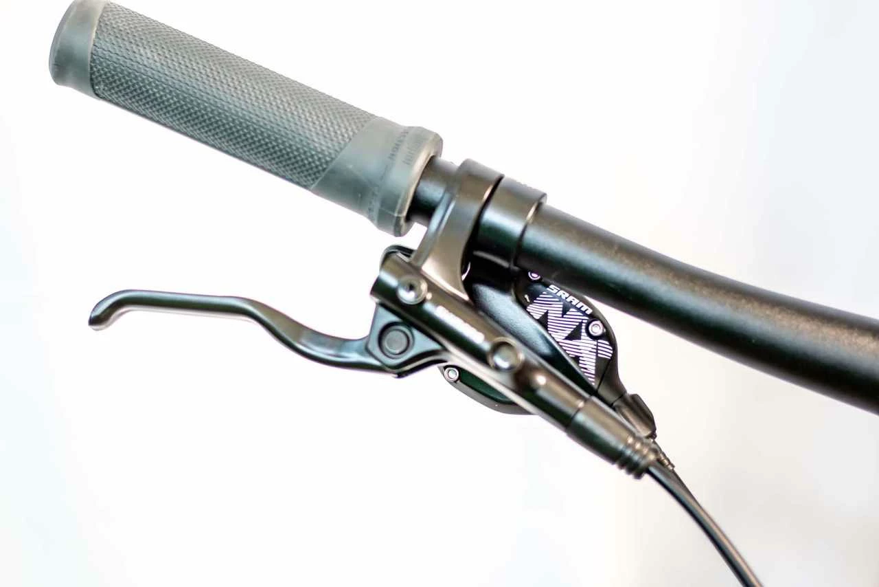 Cube Acid Grey N Pearlgrey VTT Semi-rigide 3 Cube Acid Grey N Pearlgrey VTT Semi-rigide – Image 3