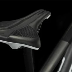 Cube Reaction C:62 ONE Carbon N White VTT Semi-rigide -VTT semi-rigide Remise 616050 Cube Reaction C 62 ONE carbon n white 2023 4syV0CK4viD1eG 1280x1280 4