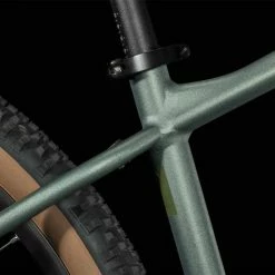 Cube Access WS Race Sparkgreen N Olive VTT Semi-rigide Femme -VTT semi-rigide Remise 625500 29 Cube Access WS Race sparkgreen n olive 2023 Hardtail Mountainbike Damen 4 1280x1280 1