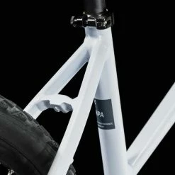 Cube Nature Pro Frostwhite N Grey VTC Femme -VTT semi-rigide Remise 645150Z Cube Nature Pro frostwhite n grey 2023 Crossrad Damen 2 1280x1280 2