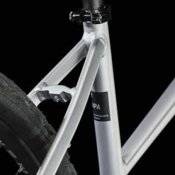 Cube Nature EXC Polarsilver N Black VTC Femme -VTT semi-rigide Remise 645200Z Cube Nature EXC polarsilver n black 2023 Crossrad Damen 2 1280x1280 2