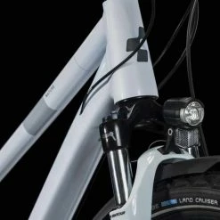 Cube Nature Pro Allroad Frostwhite N Grey VTC Femme 9 Cube Nature Pro Allroad Frostwhite N Grey VTC Femme -VTT semi-rigide Remise 646200Z Cube Nature Pro Allroad frostwhite n grey 2023 Crossrad Damen 3 1280x1280 1