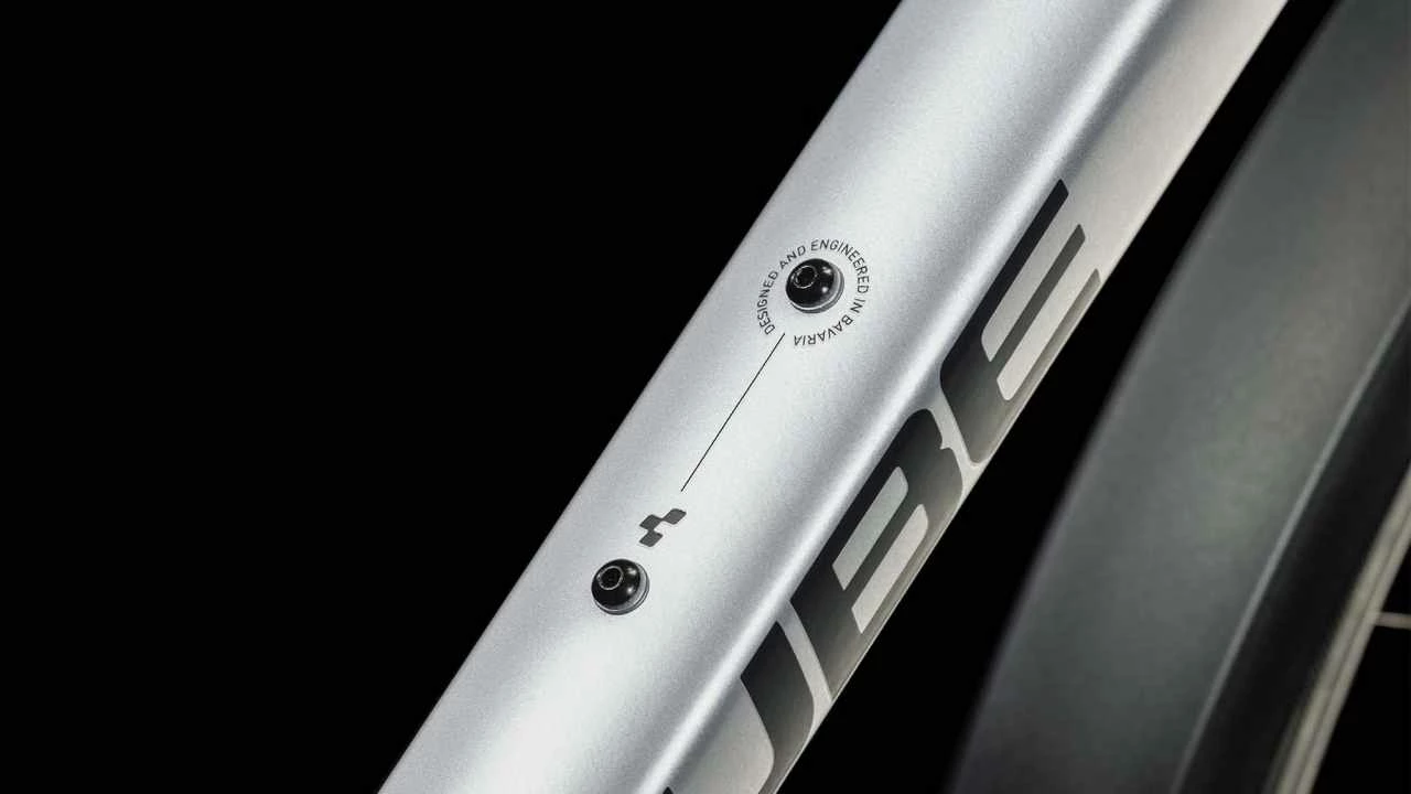 Cube Nature EXC Allroad Polarsilver N Black VTC Homme 3 Cube Nature EXC Allroad Polarsilver N Black VTC Homme – Image 3