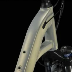 Cube Touring Pro Pearlysilver N Black Vélo Trekking Col De Cygne 8 Cube Touring Pro Pearlysilver N Black Vélo Trekking Col De Cygne -VTT semi-rigide Remise 648150E Cube Touring Pro pearlysilver n black 2023 Trekkingrad Tiefeinsteiger 2 1280x1280 1