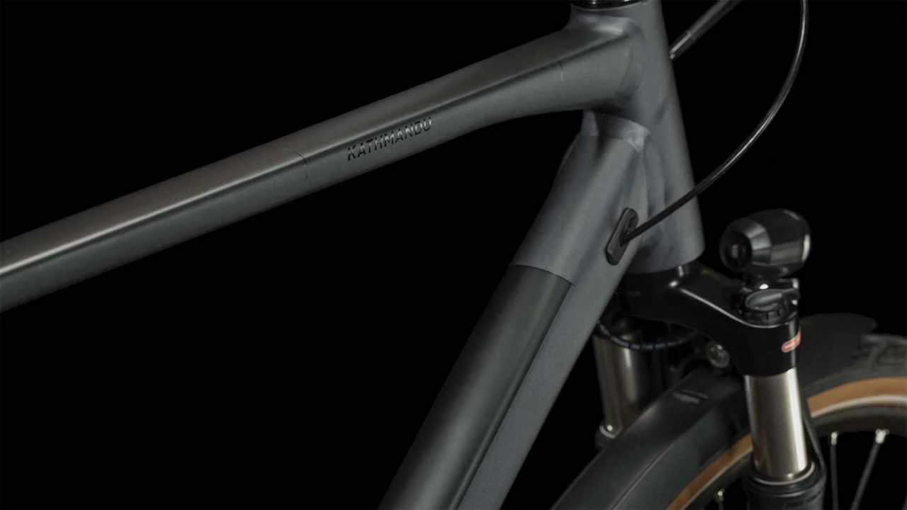 Cube Kathmandu Pro Grey N Black Vélo Trekking Homme 2 Cube Kathmandu Pro Grey N Black Vélo Trekking Homme – Image 2