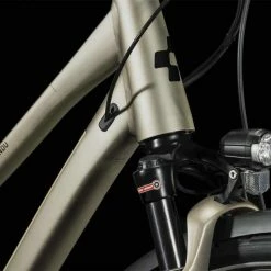 Cube Kathmandu Pro Flashstone N Black Vélo Trekking Femme 11 Cube Kathmandu Pro Flashstone N Black Vélo Trekking Femme -VTT semi-rigide Remise 648310Z Cube Kathmandu Pro flashstone n black 2023 Trekkingrad Damen 5 1280x1280