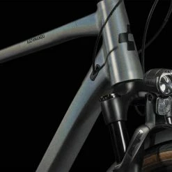 Cube Kathmandu SLX Prizmsilver N Black Vélo Trekking Homme -VTT semi-rigide Remise 648400 Cube Kathmandu SLX prizmsilver n black 2023 Trekkingrad Herren 3 1280x1280