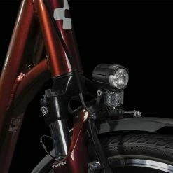 Cube Town Red N Grey Vélo Trekking Col De Cygne 9 Cube Town Red N Grey Vélo Trekking Col De Cygne -VTT semi-rigide Remise 649110E Cube Town red n grey 2023 Trekkingrad Tiefeinsteiger 3 1280x1280 1