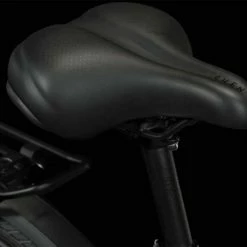 Cube Town Red N Grey Vélo Trekking Col De Cygne -VTT semi-rigide Remise 649110E Cube Town red n grey 2023 Trekkingrad Tiefeinsteiger 4 1280x1280 2