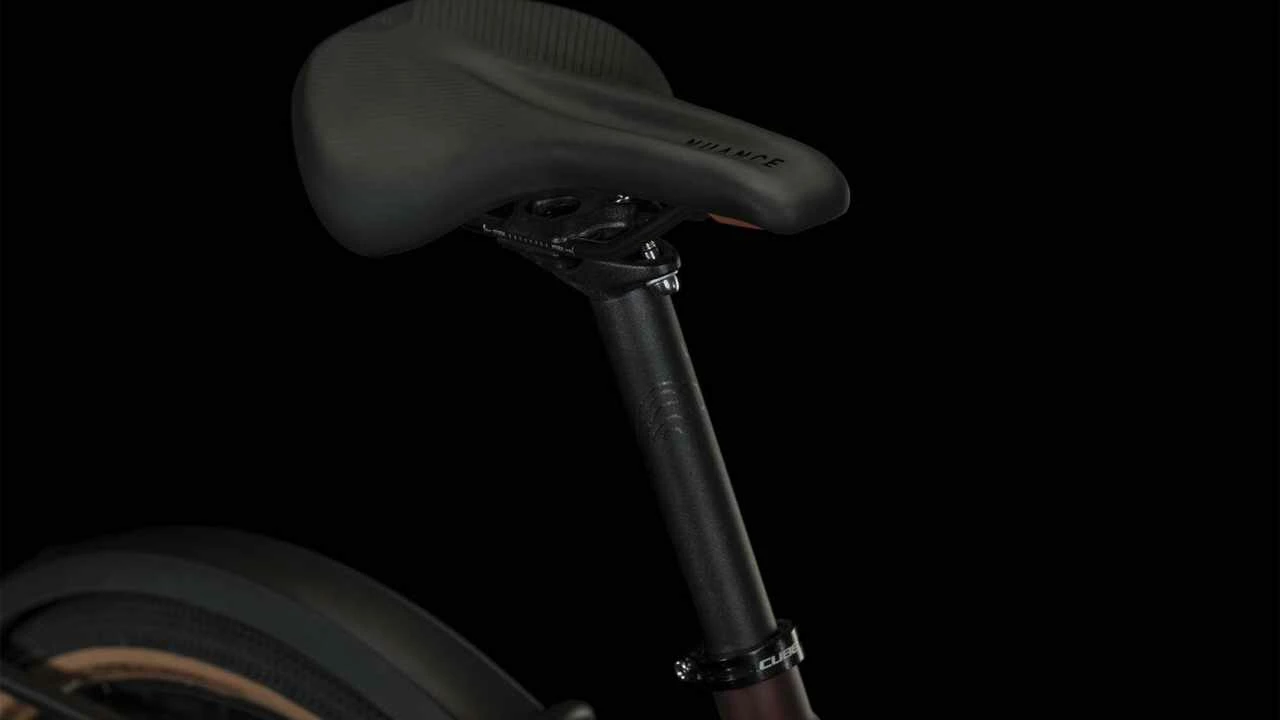 Cube Nulane Race FE Rubyred N Black Vélo Fitness Homme 4 Cube Nulane Race FE Rubyred N Black Vélo Fitness Homme – Image 4