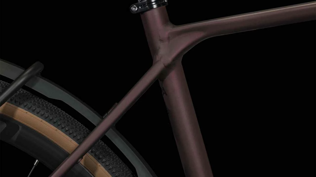 Cube Nulane Race FE Rubyred N Black Vélo Fitness Homme 5 Cube Nulane Race FE Rubyred N Black Vélo Fitness Homme – Image 5