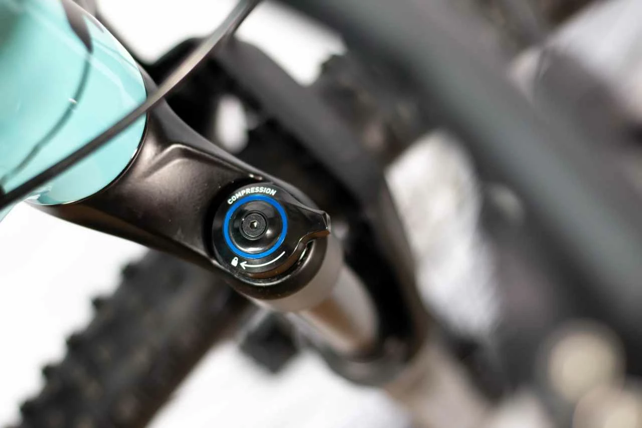 Cube Stereo ONE22 Race Mayablue N Black VTT Tout Suspendu 2 Cube Stereo ONE22 Race Mayablue N Black VTT Tout Suspendu – Image 2