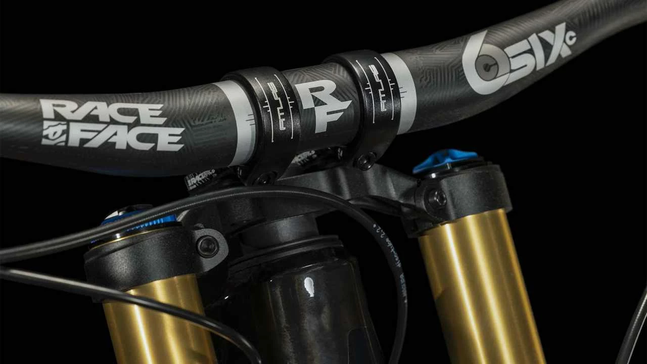 Cube TWO15 HPC SLT 29 Carbon N Black VTT Tout Suspendu 4 Cube TWO15 HPC SLT 29 Carbon N Black VTT Tout Suspendu – Image 4