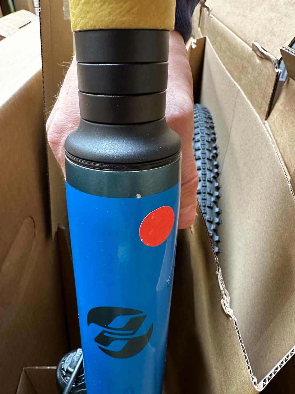 Ghost Square Cross Base AL U Back / Blue VTC Homme Peinture Endommagée 2 Ghost Square Cross Base AL U Back / Blue VTC Homme Peinture Endommagée – Image 2