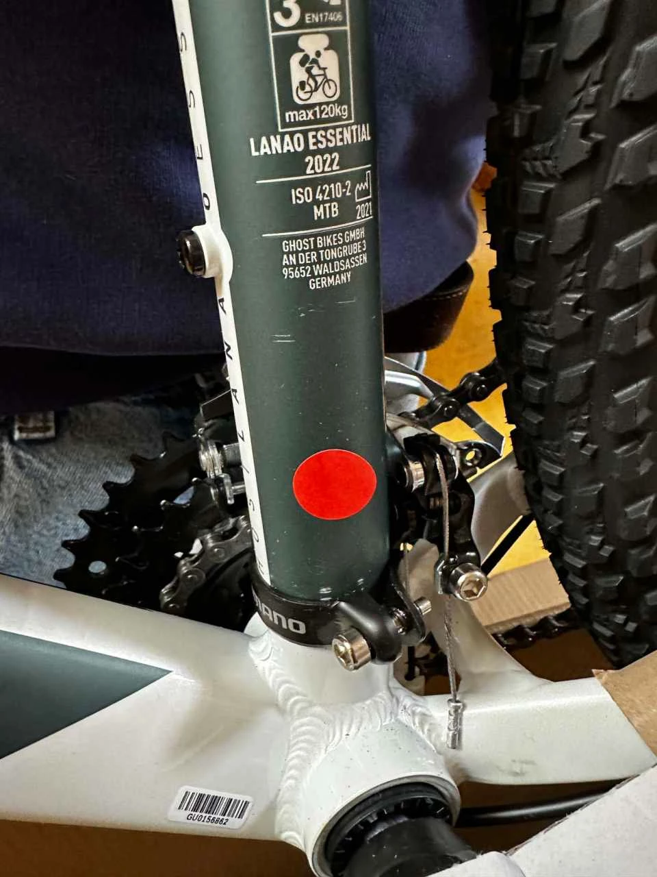 Ghost Lanao Essential 27.5 AL Pearl White / Green Bay Metallic Glossy / Matt VTT Semi-rigide Femme Peinture Endommagée 2 Ghost Lanao Essential 27.5 AL Pearl White / Green Bay Metallic Glossy / Matt VTT Semi-rigide Femme Peinture Endommagée – Image 2